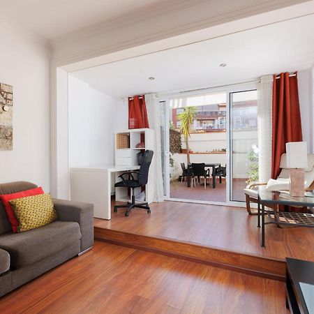 Aparteasy - Private Terrace, 3-Bedroom Apartment Barcelona Buitenkant foto