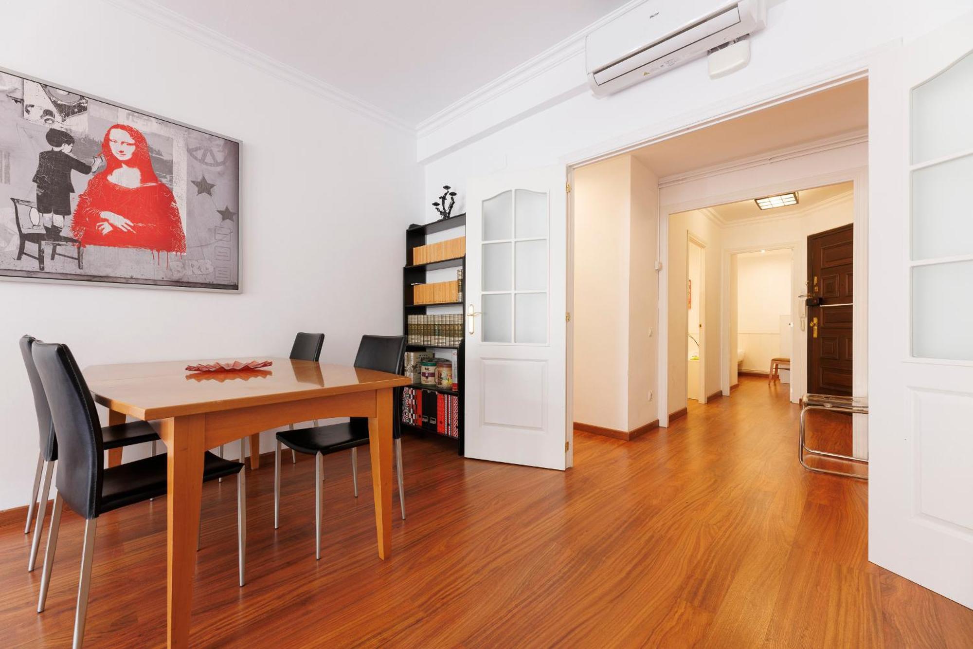 Aparteasy - Private Terrace, 3-Bedroom Apartment Barcelona Buitenkant foto